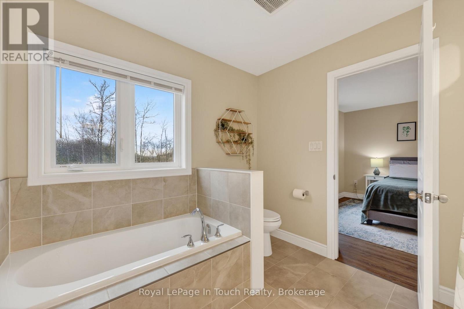 55 Hunter Avenue, Tay, Ontario  L0K 2A0 - Photo 13 - S12991688