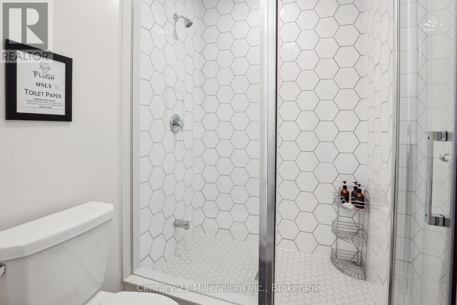 125 Stoneleigh Drive, Blue Mountains, Ontario  L9Y 4X5 - Photo 23 - X12991664