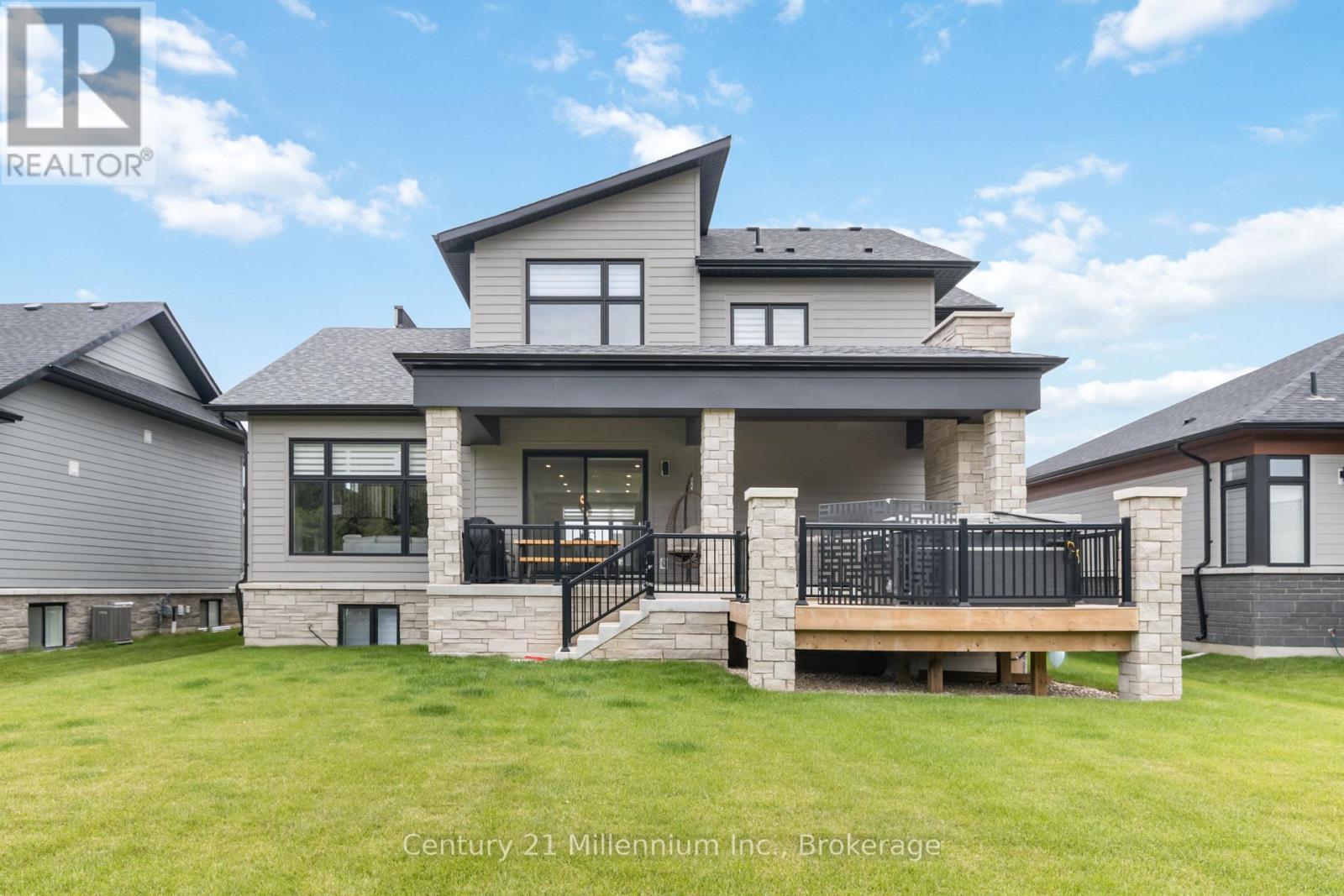 125 Stoneleigh Drive, Blue Mountains, Ontario  L9Y 4X5 - Photo 49 - X12991664