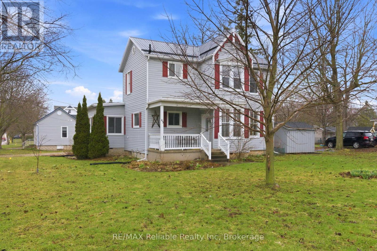 43 Jarvis Street N, Huron East, Ontario  N0K 1W0 - Photo 2 - X12991718