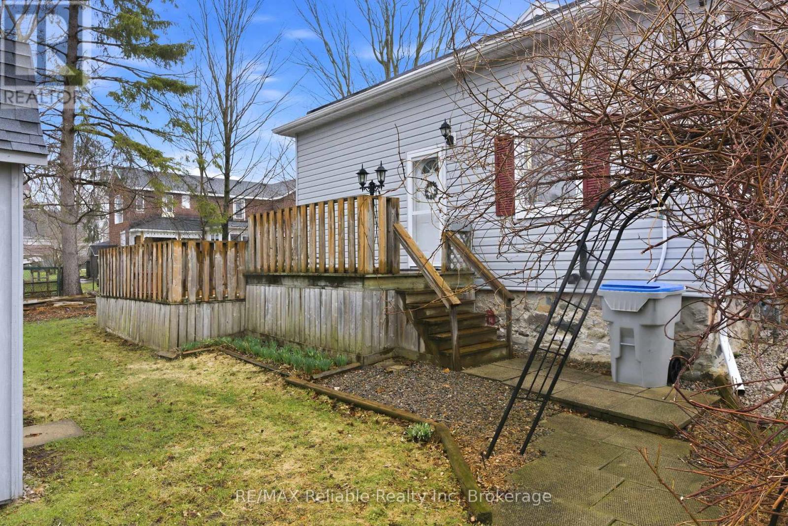 43 Jarvis Street N, Huron East, Ontario  N0K 1W0 - Photo 32 - X12991718