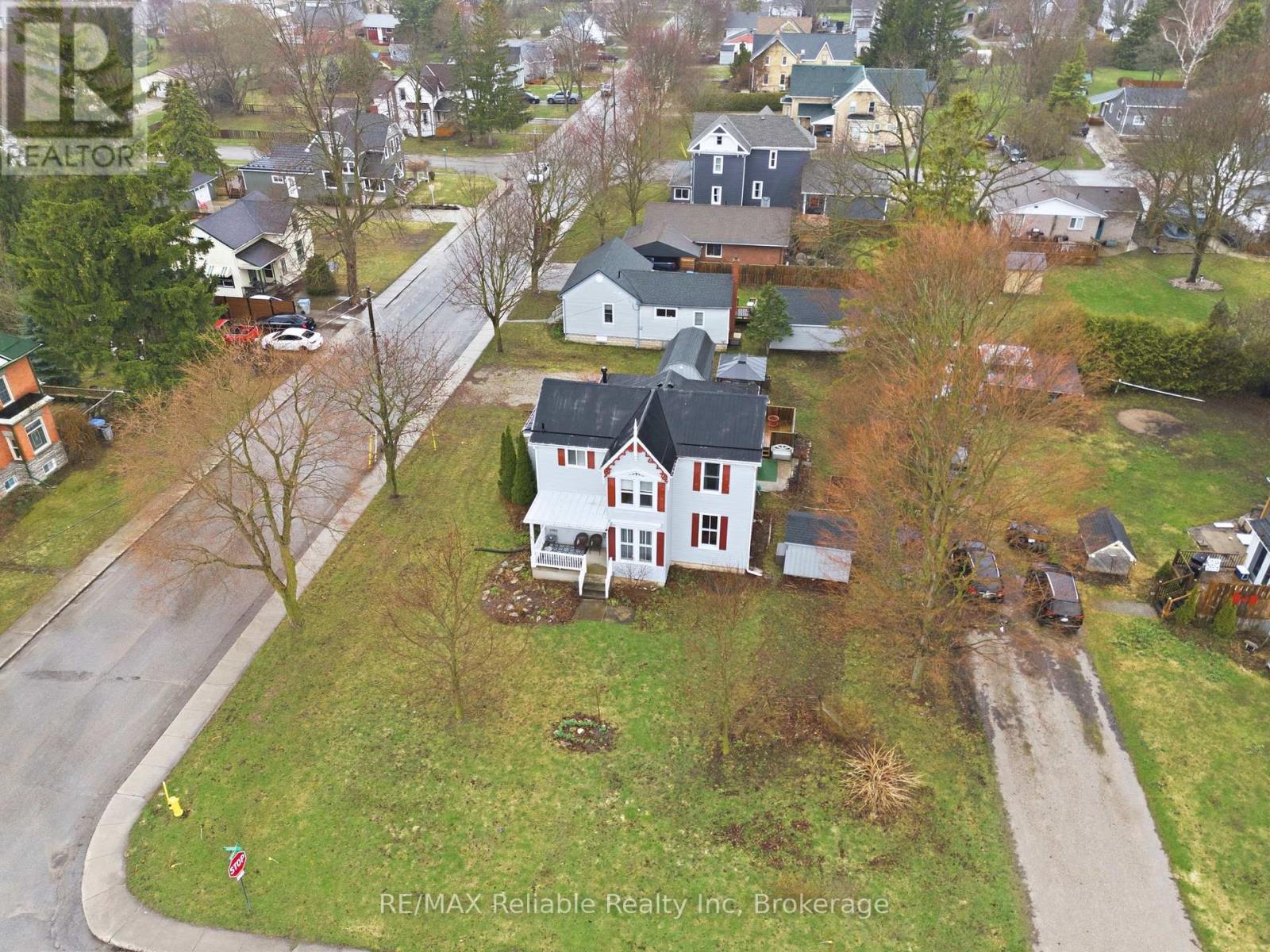 43 Jarvis Street N, Huron East, Ontario  N0K 1W0 - Photo 40 - X12991718