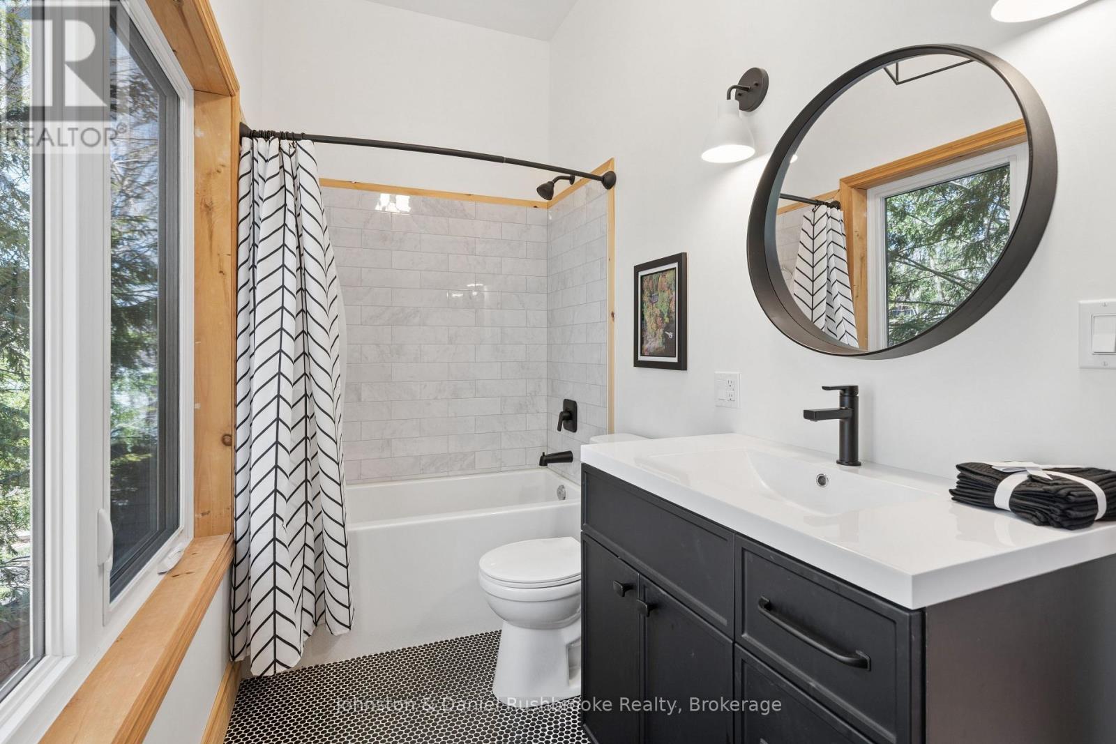 1005 Echo Bay Road, Muskoka Lakes, Ontario  P0C 1A0 - Photo 30 - X12991756