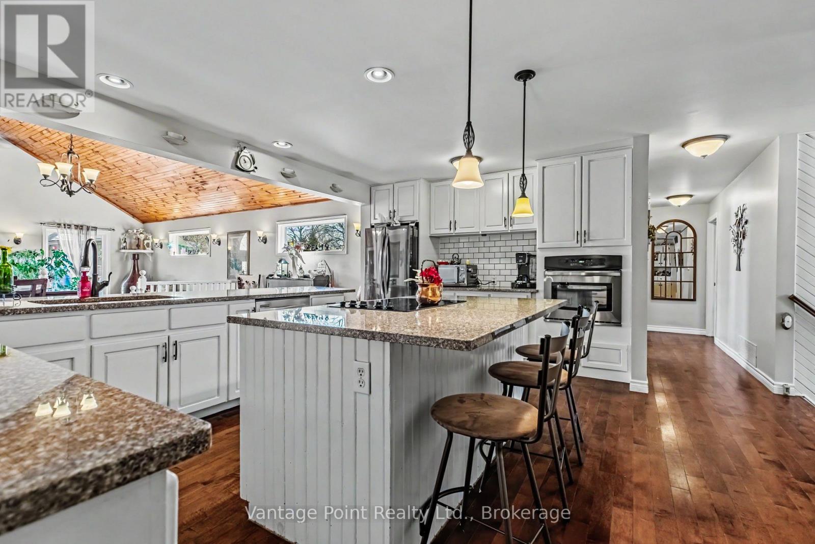 113 Glenwood Place, West Grey, Ontario  N0C 1H0 - Photo 15 - X12991802