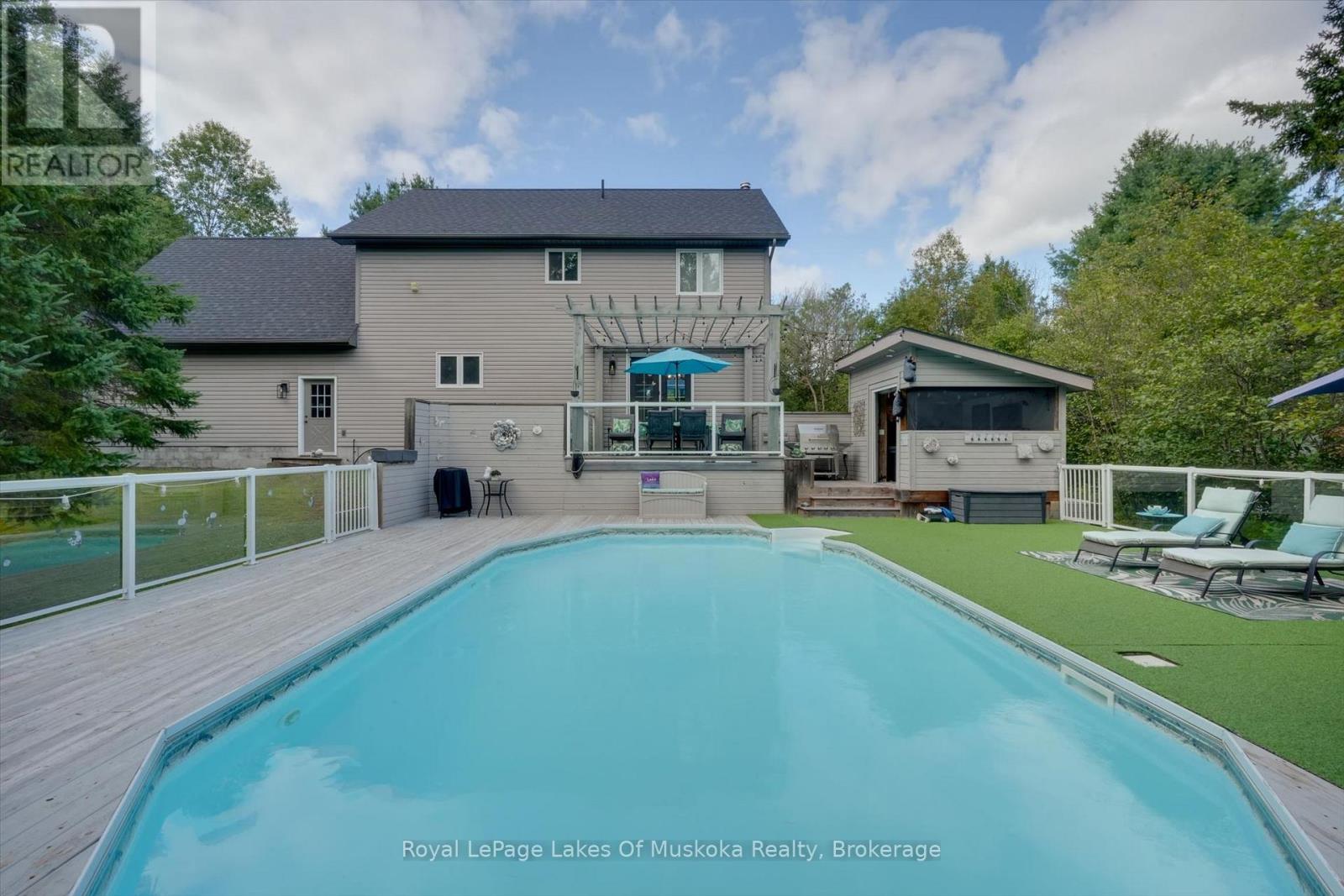 23 Thomas Crescent, Huntsville, Ontario  P1H 2M3 - Photo 10 - X12991824