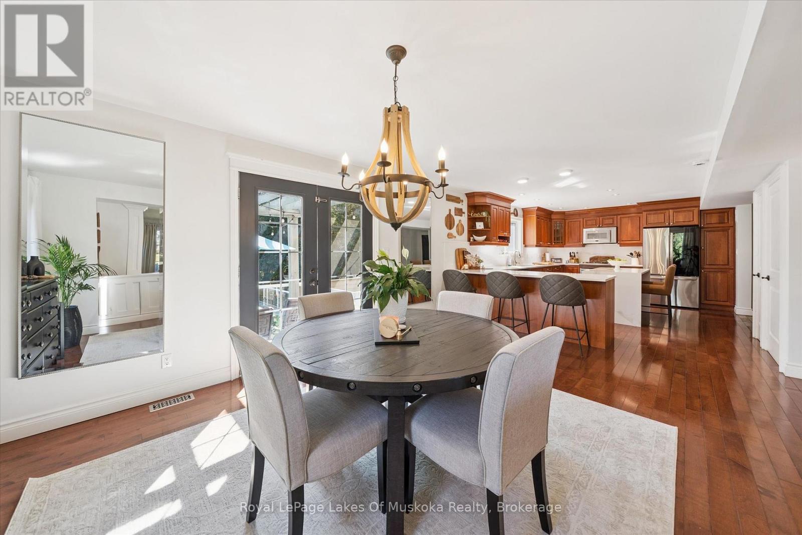 23 Thomas Crescent, Huntsville, Ontario  P1H 2M3 - Photo 24 - X12991824