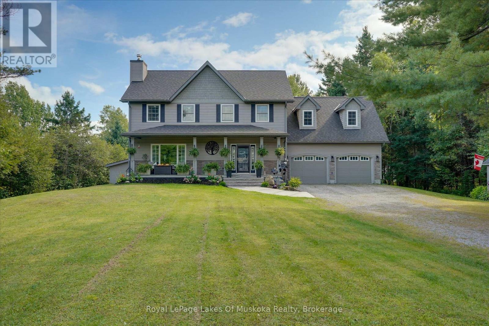 23 Thomas Crescent, Huntsville, Ontario  P1H 2M3 - Photo 3 - X12991824