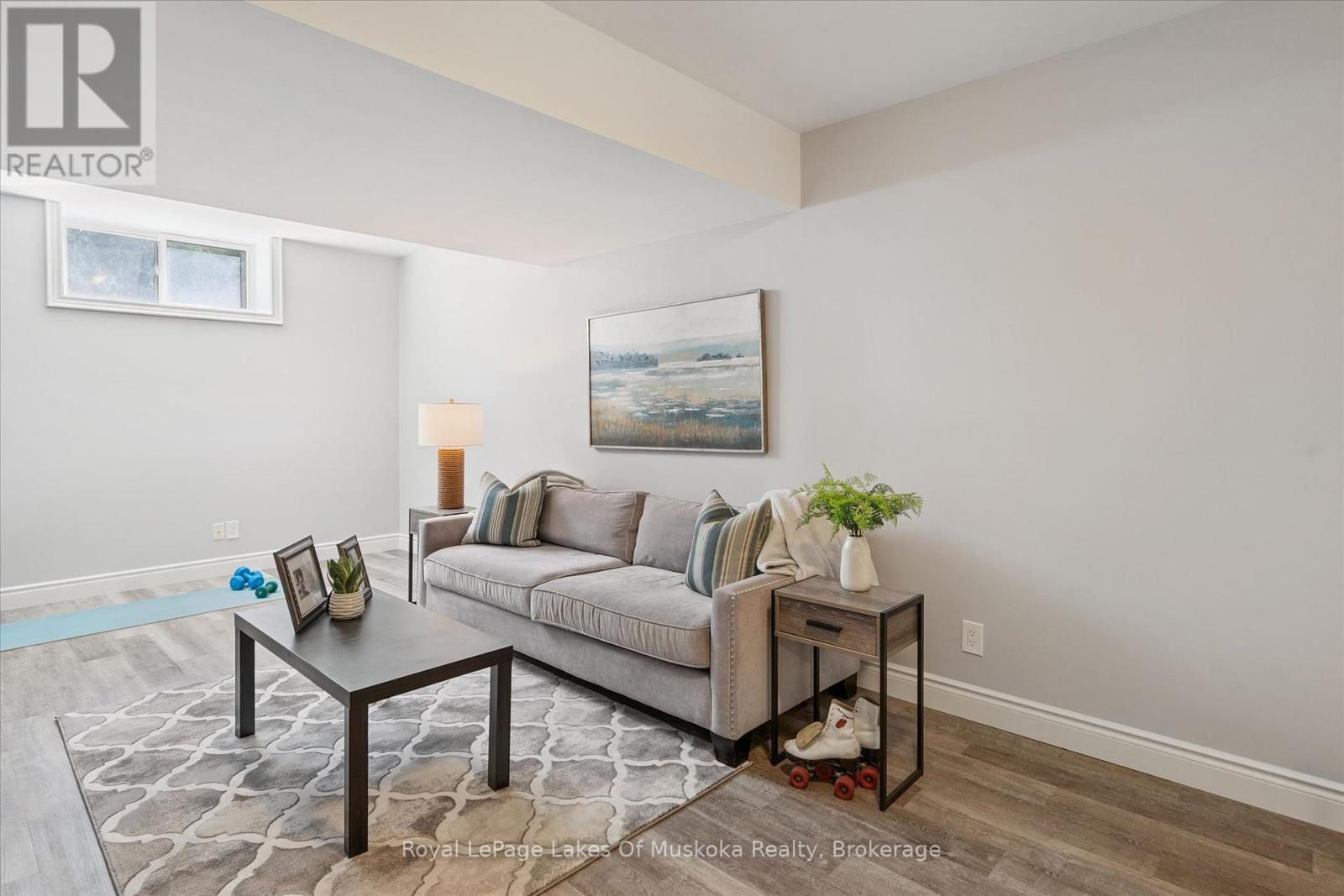 23 Thomas Crescent, Huntsville, Ontario  P1H 2M3 - Photo 41 - X12991824