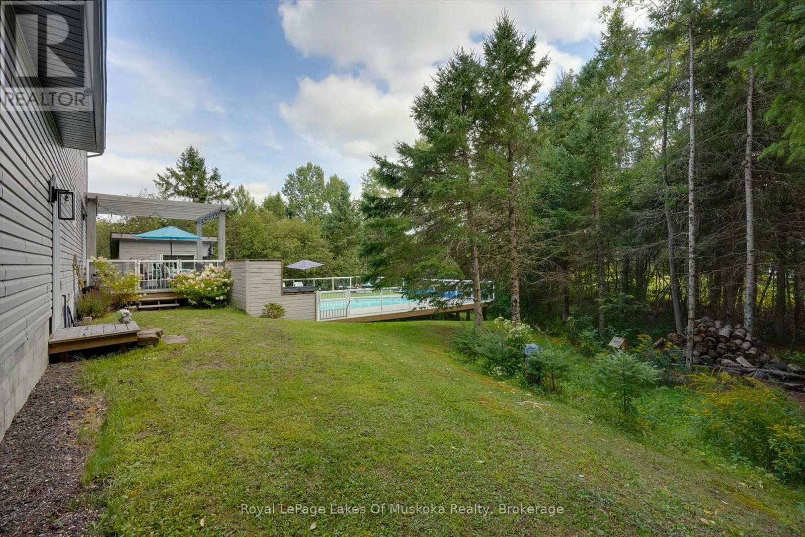 23 Thomas Crescent, Huntsville, Ontario  P1H 2M3 - Photo 8 - X12991824