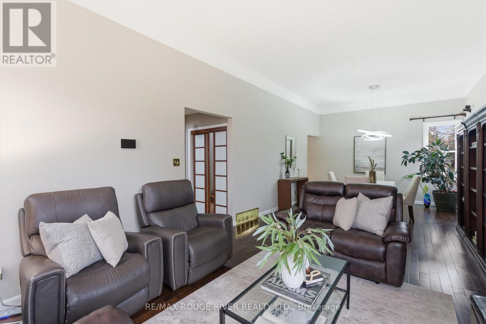 209 Darcy Street, Oshawa, Ontario  L1G 3B9 - Photo 5 - E12991820