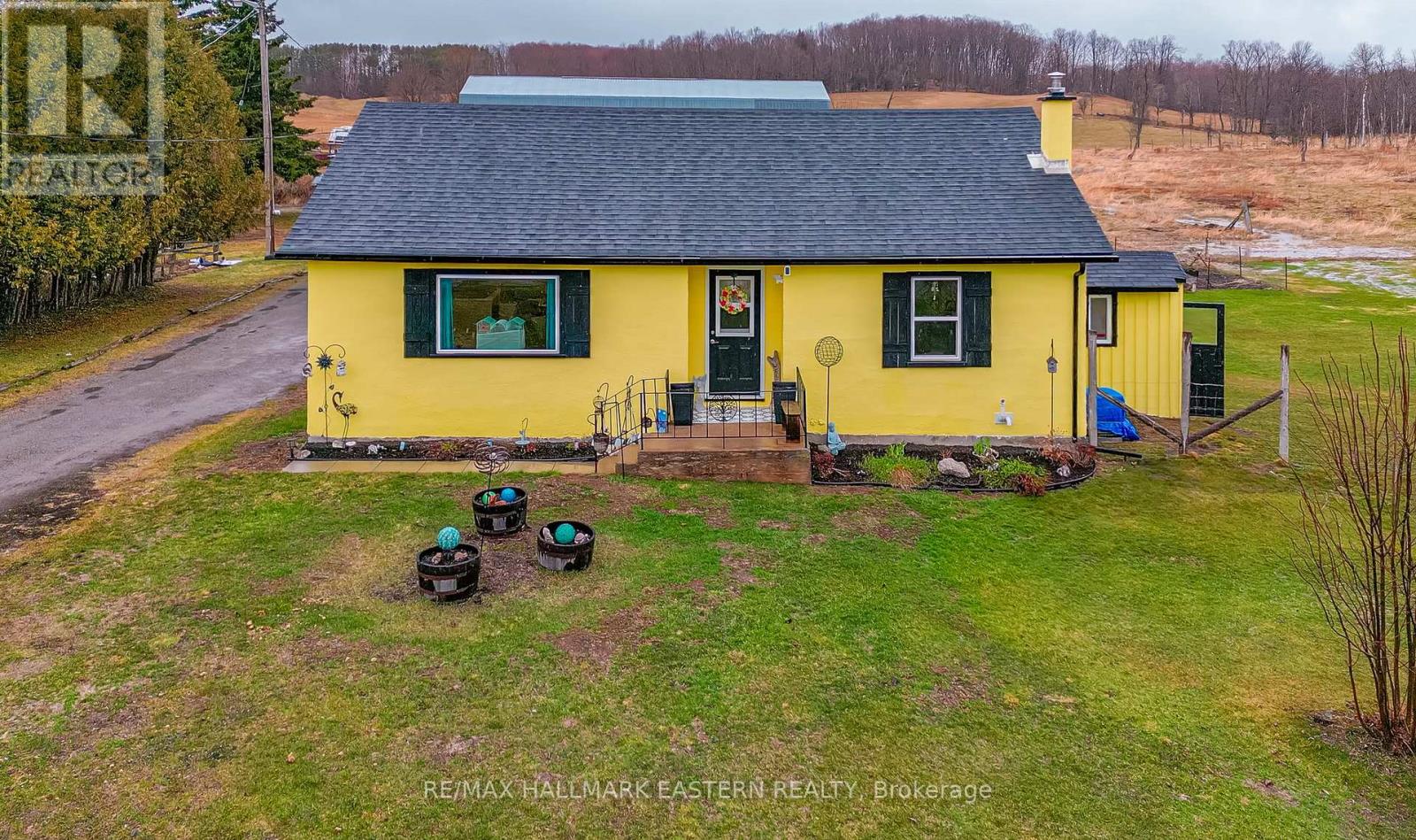 1095 SLAB STREET, Centre Hastings, Ontario