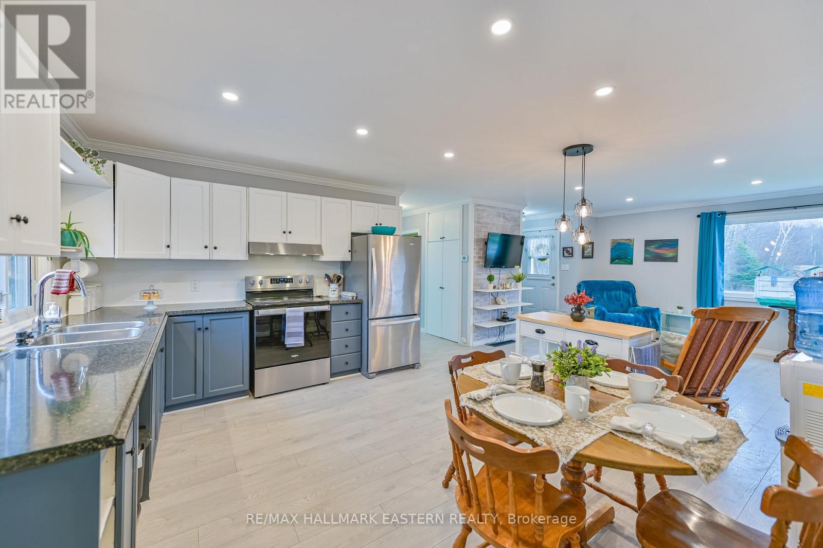 1095 Slab Street, Centre Hastings, Ontario  K0K 2K0 - Photo 2 - X12991776