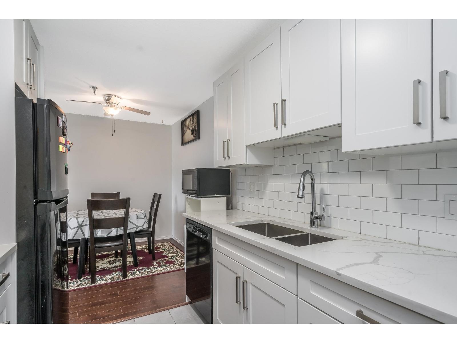 215 33535 KING ROAD, Abbotsford, British Columbia