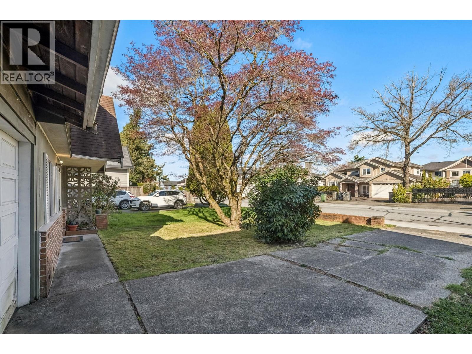 3740 Blundell Road, Richmond, British Columbia  V7C 1G4 - Photo 3 - R3109366