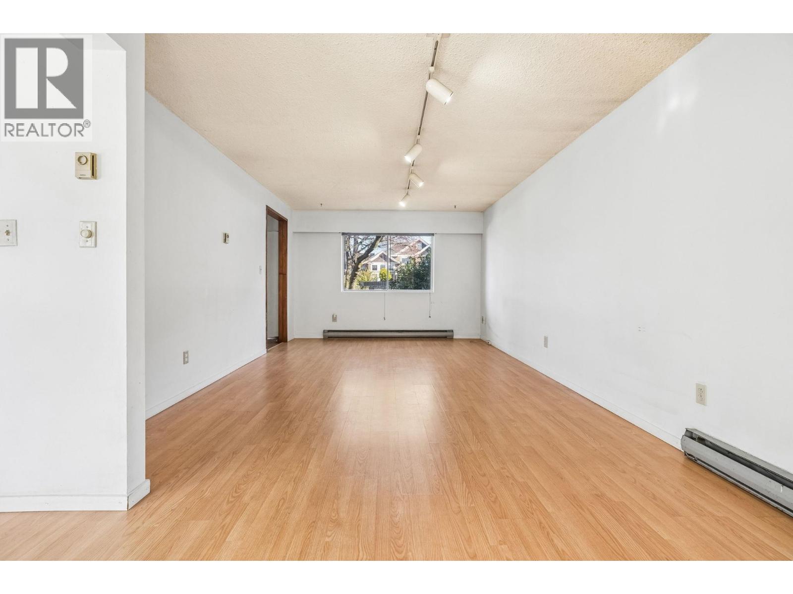 3740 Blundell Road, Richmond, British Columbia  V7C 1G4 - Photo 9 - R3109366