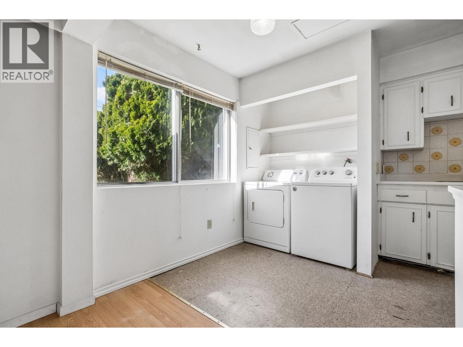 3740 Blundell Road, Richmond, British Columbia  V7C 1G4 - Photo 11 - R3109366