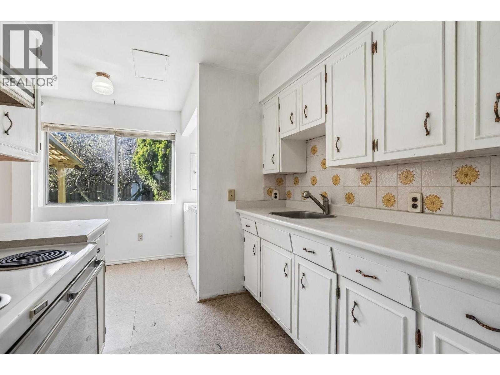 3740 Blundell Road, Richmond, British Columbia  V7C 1G4 - Photo 16 - R3109366