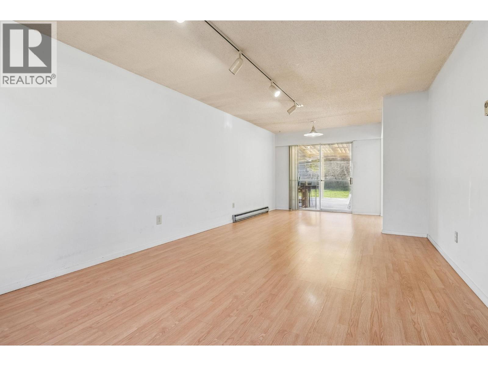 3740 Blundell Road, Richmond, British Columbia  V7C 1G4 - Photo 5 - R3109366