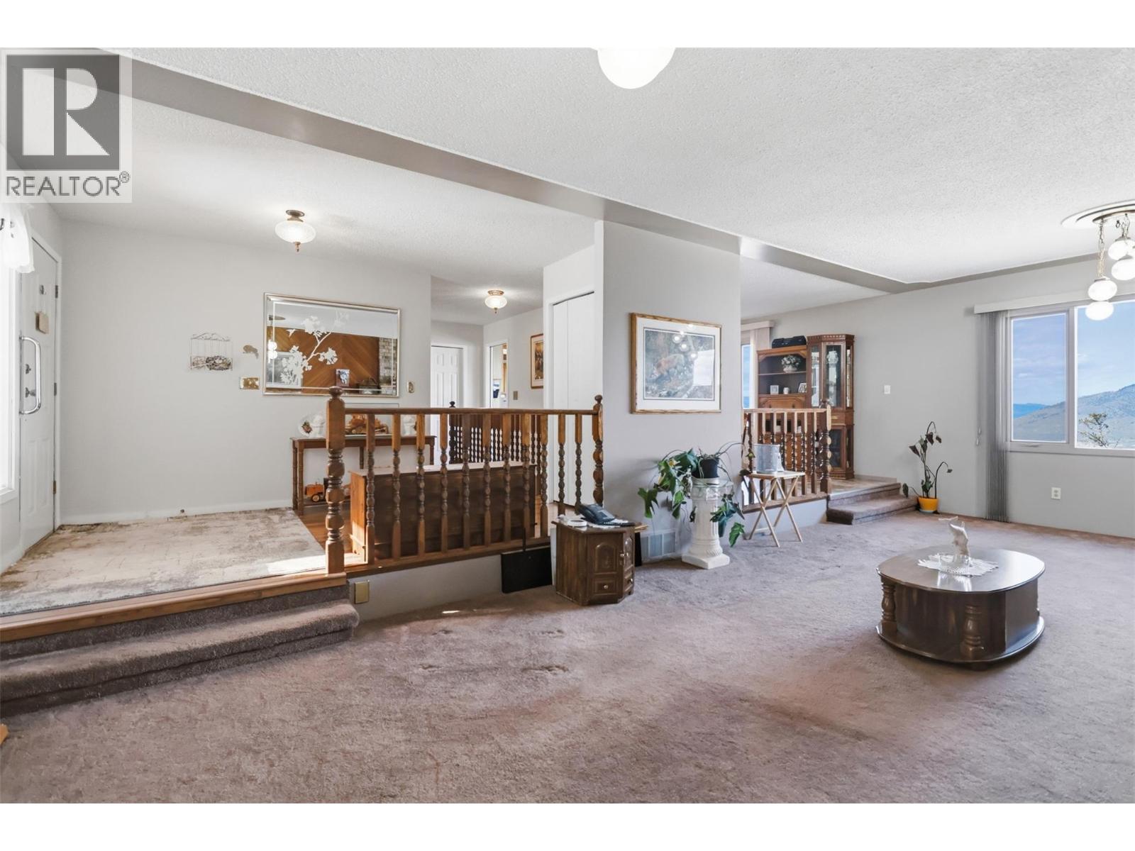 246 Robson Drive, Kamloops, British Columbia  V2E 1W1 - Photo 8 - 10383063