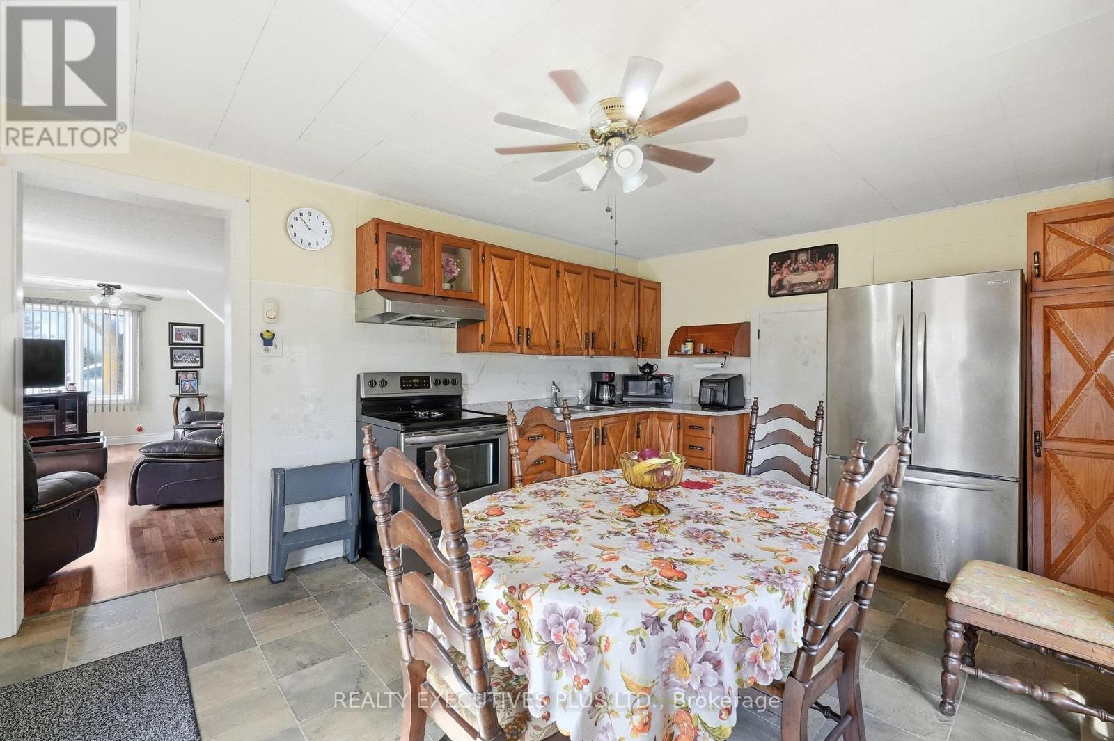 3721 Champlain Street, Clarence-Rockland, Ontario  K0A 1E0 - Photo 5 - X12991666