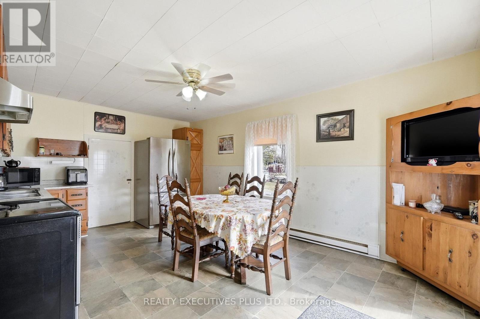 3721 Champlain Street, Clarence-Rockland, Ontario  K0A 1E0 - Photo 6 - X12991666