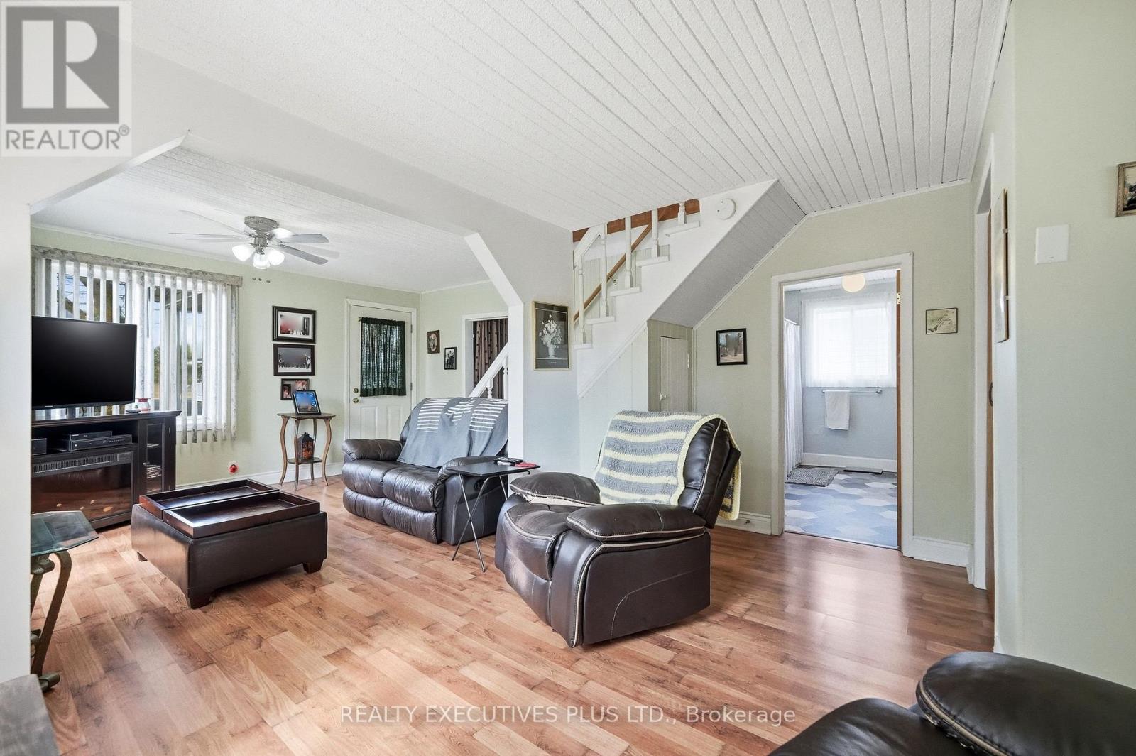 3721 Champlain Street, Clarence-Rockland, Ontario  K0A 1E0 - Photo 7 - X12991666