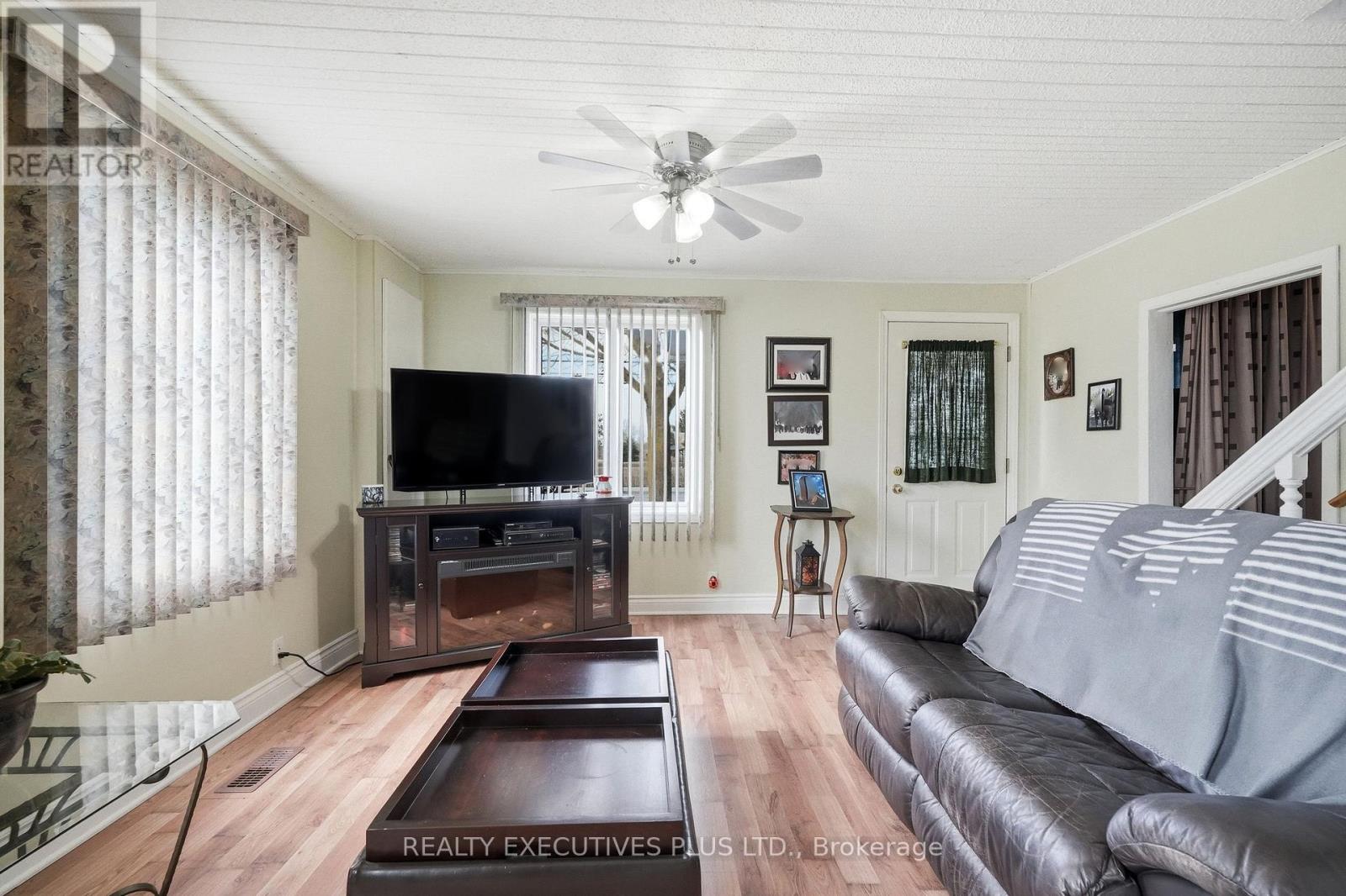 3721 Champlain Street, Clarence-Rockland, Ontario  K0A 1E0 - Photo 9 - X12991666