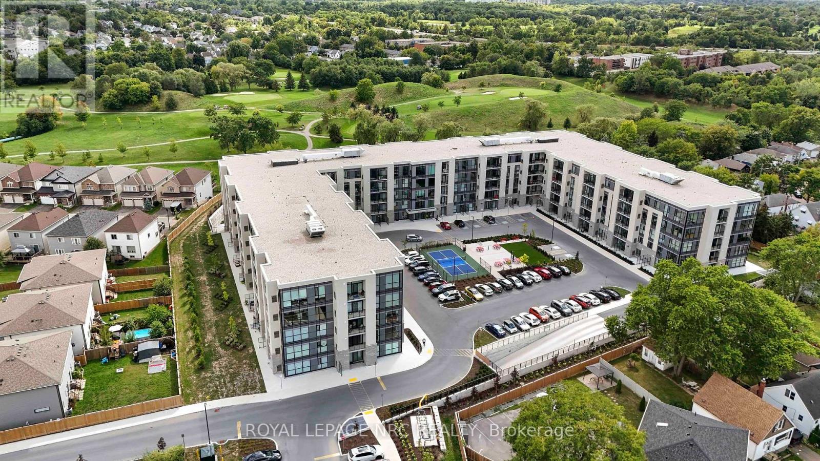 Lp45 - 50 Herrick Avenue, St. Catharines, Ontario  L2P 0G3 - Photo 3 - X12991778