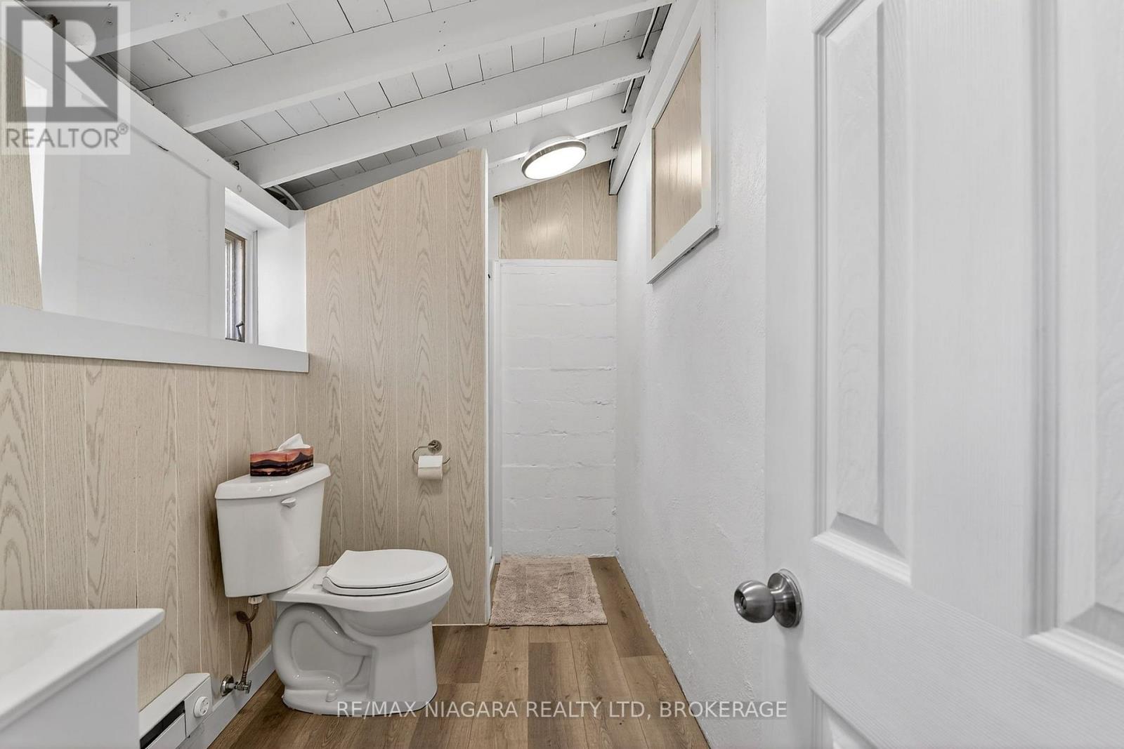 239 Pleasant Beach Road, Port Colborne (Sherkston), Ontario L0S 1R0 - Photo 12 - X12991784