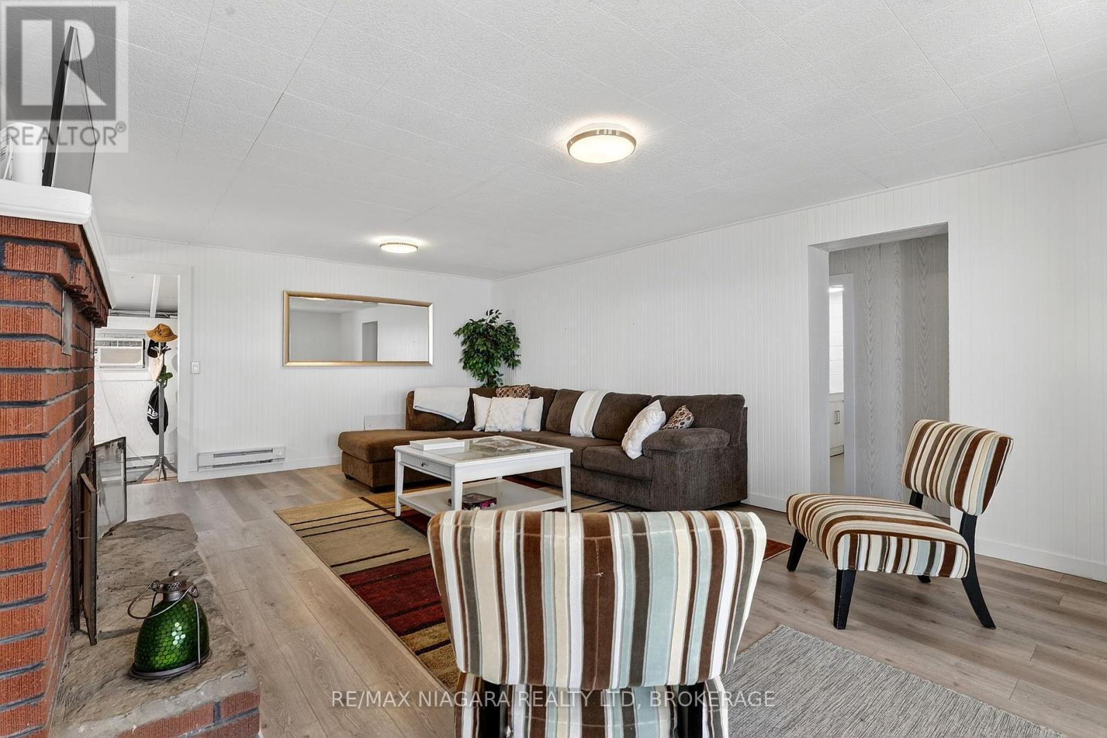 239 Pleasant Beach Road, Port Colborne (Sherkston), Ontario L0S 1R0 - Photo 16 - X12991784