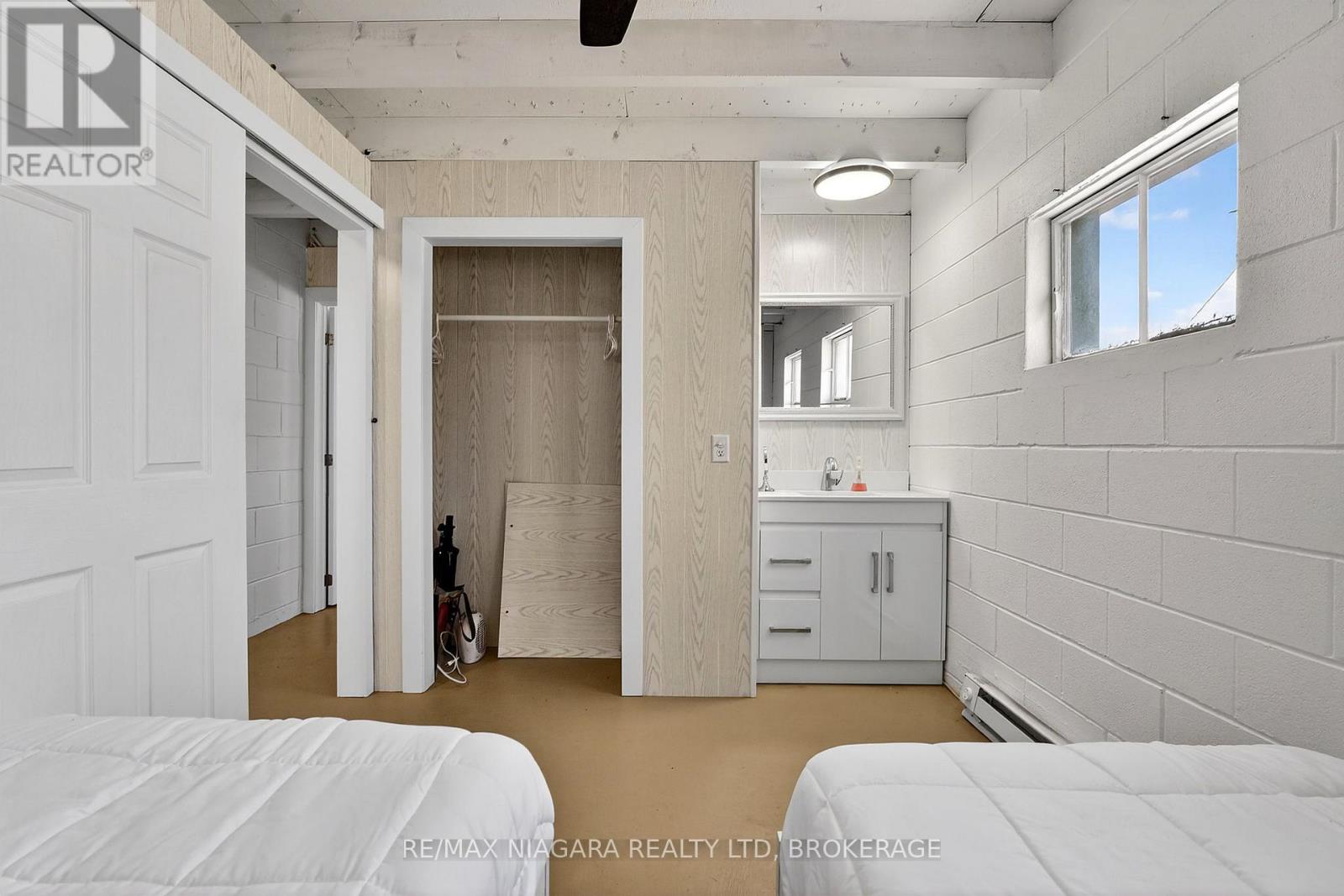 239 Pleasant Beach Road, Port Colborne (Sherkston), Ontario L0S 1R0 - Photo 24 - X12991784