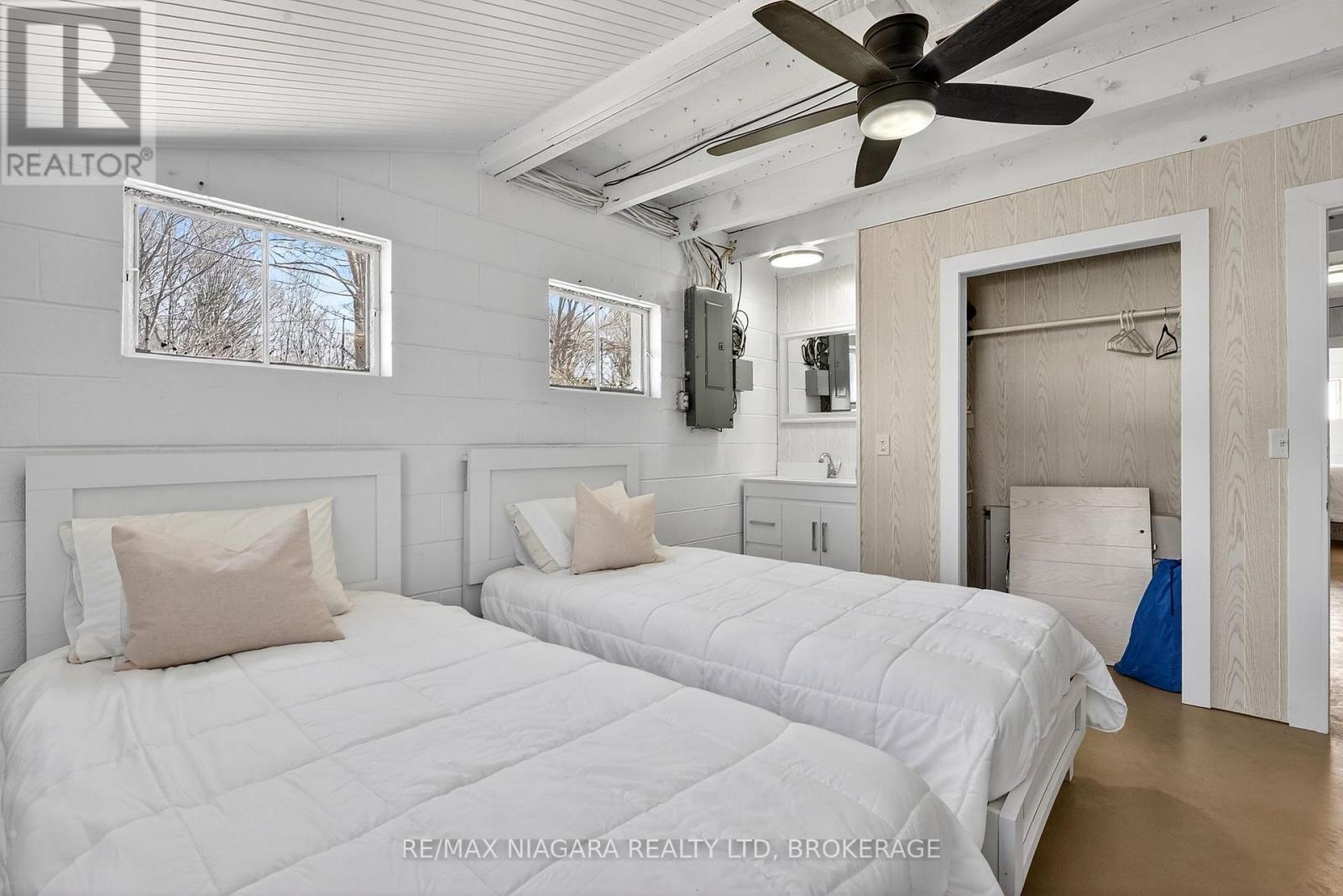 239 Pleasant Beach Road, Port Colborne (Sherkston), Ontario L0S 1R0 - Photo 26 - X12991784