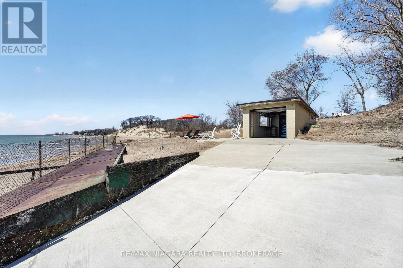 239 Pleasant Beach Road, Port Colborne (Sherkston), Ontario L0S 1R0 - Photo 28 - X12991784