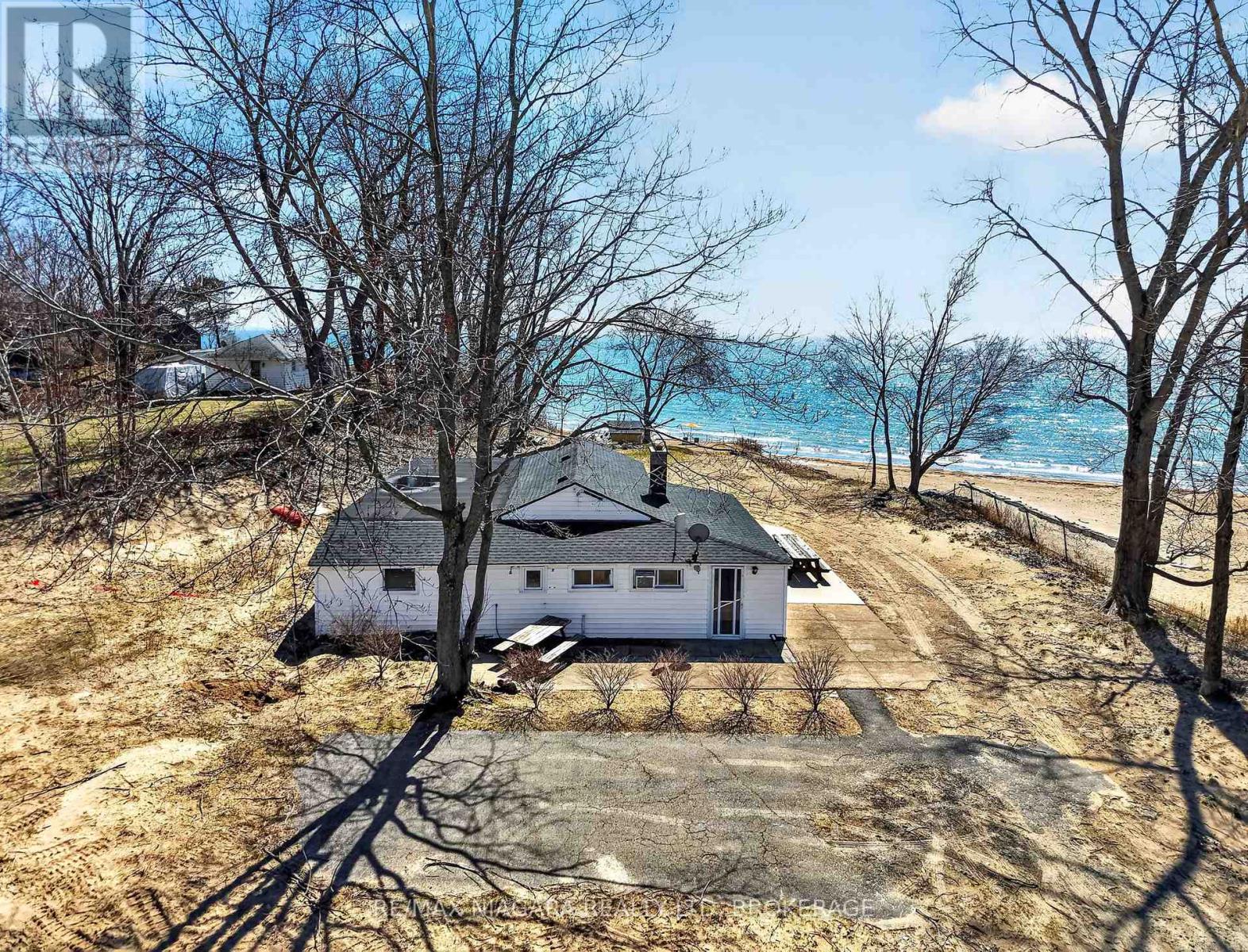 239 Pleasant Beach Road, Port Colborne (Sherkston), Ontario L0S 1R0 - Photo 45 - X12991784