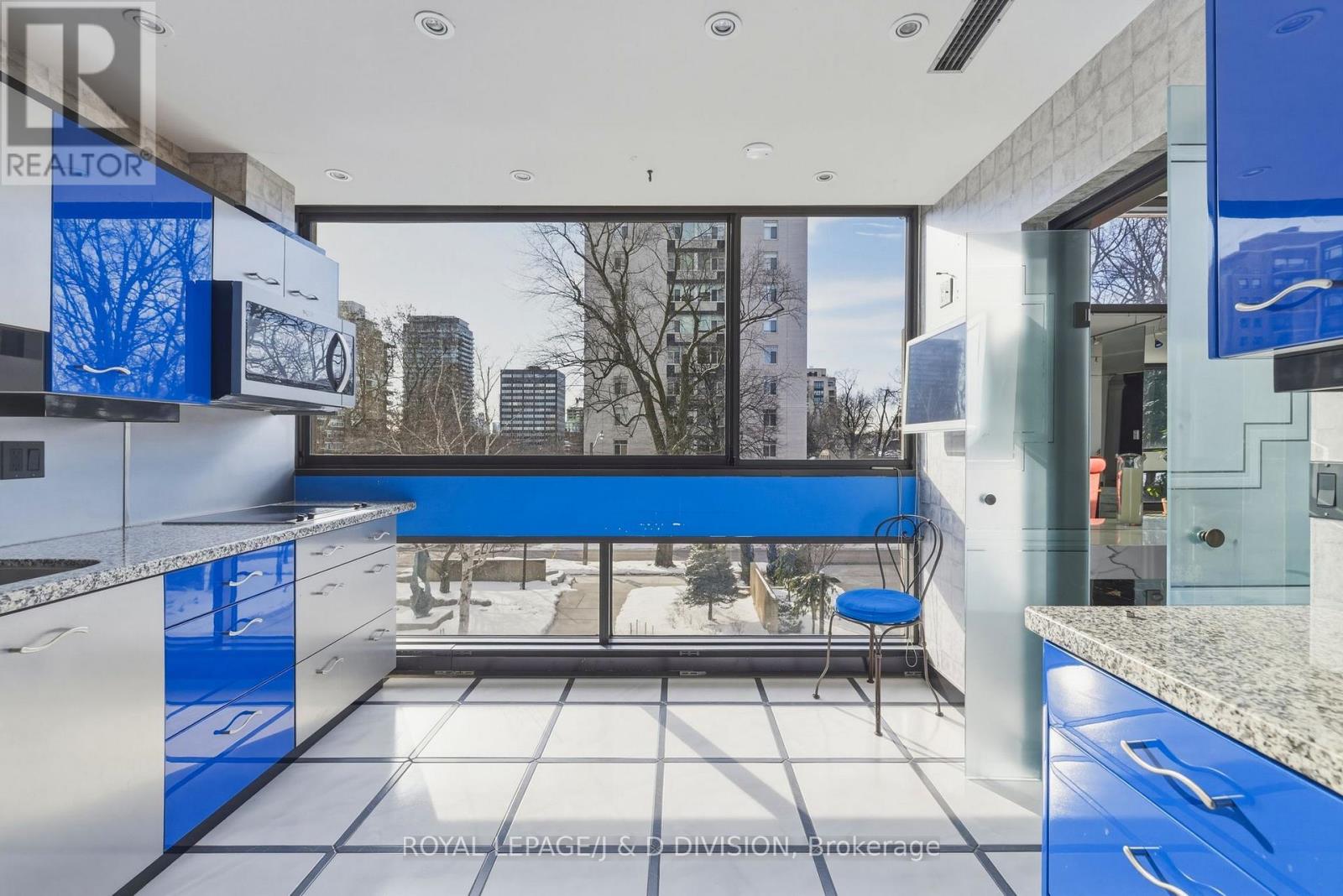 203 - 150 Heath Street W, Toronto, Ontario  M4V 2Y4 - Photo 14 - C12991288