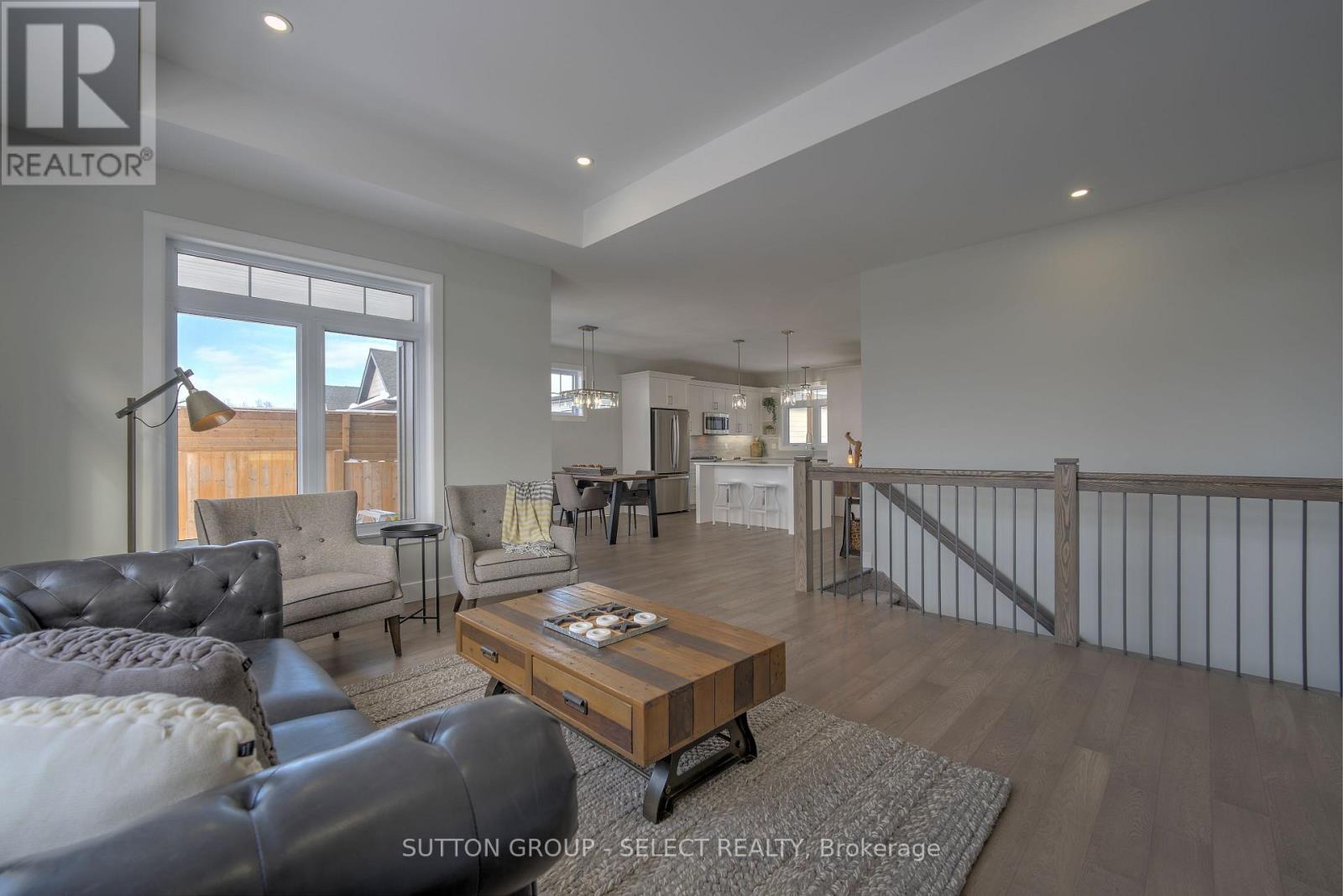 Photo 16 of 38 for 19 Lois Court