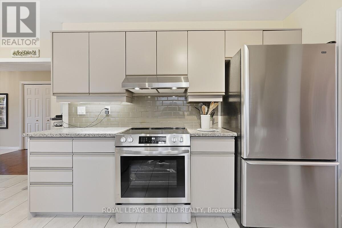 27 - 5 Cadeau Terrace, London South, Ontario  N6K 4H1 - Photo 13 - X12928008