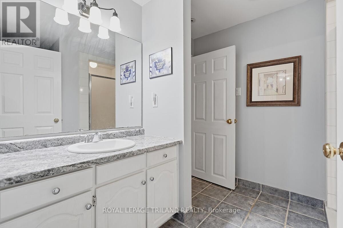 27 - 5 Cadeau Terrace, London South, Ontario  N6K 4H1 - Photo 26 - X12928008