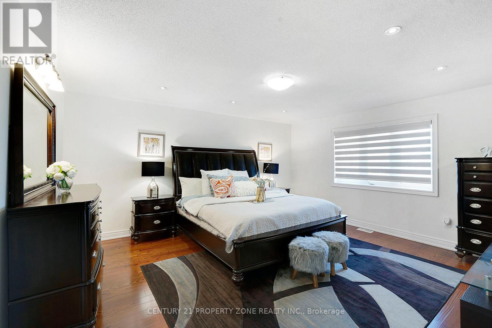 30 Grouse Lane, Brampton, Ontario L6Y 5L1 - Photo 10 - W12926576