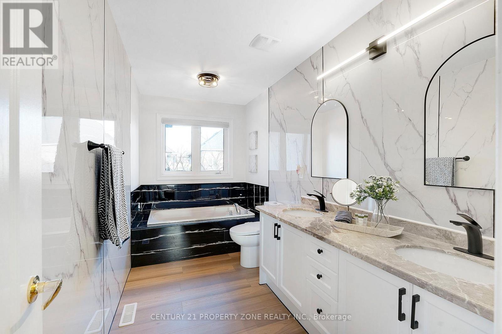 30 Grouse Lane, Brampton, Ontario L6Y 5L1 - Photo 23 - W12926576