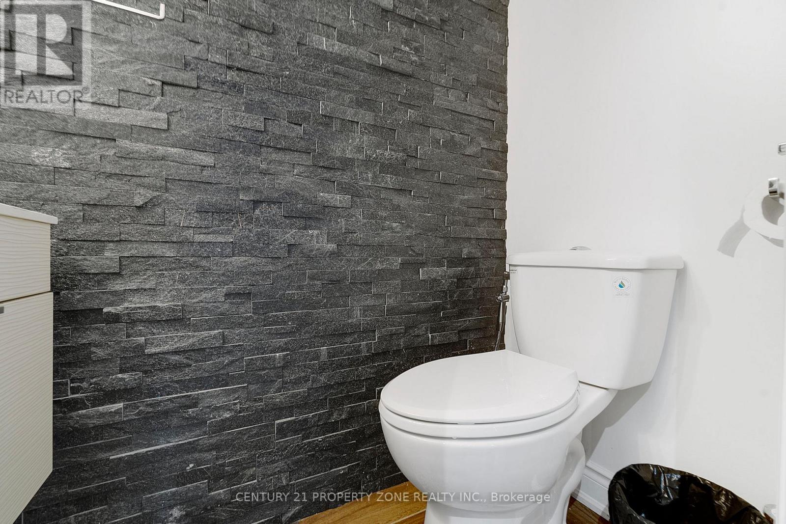 30 Grouse Lane, Brampton, Ontario L6Y 5L1 - Photo 33 - W12926576