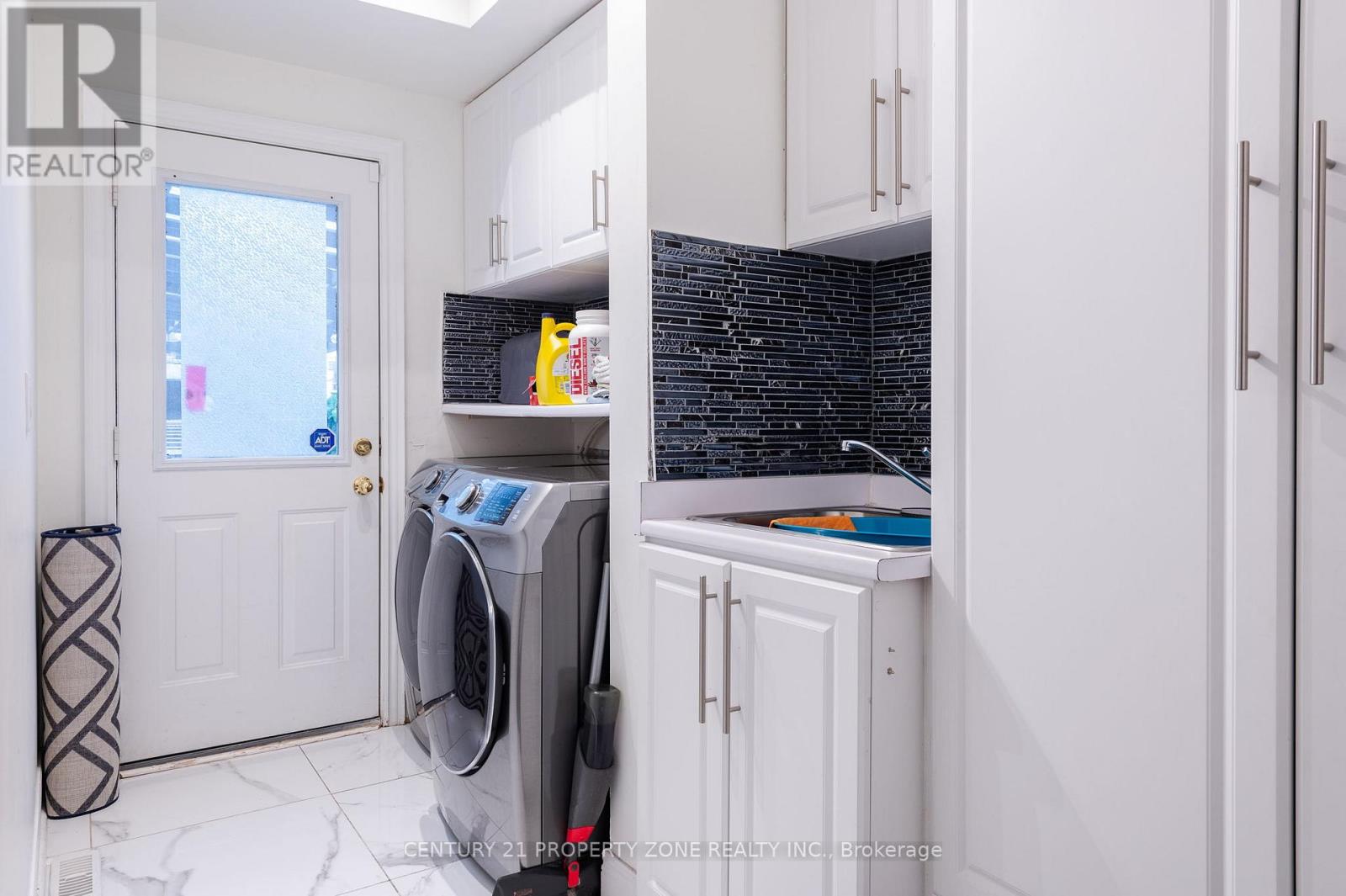 30 Grouse Lane, Brampton, Ontario L6Y 5L1 - Photo 43 - W12926576