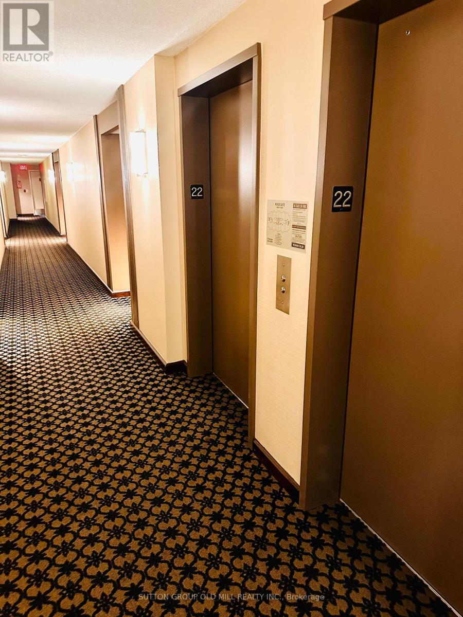 2205 - 101 Subway Crescent, Toronto, Ontario  M9B 6K4 - Photo 4 - W12979872