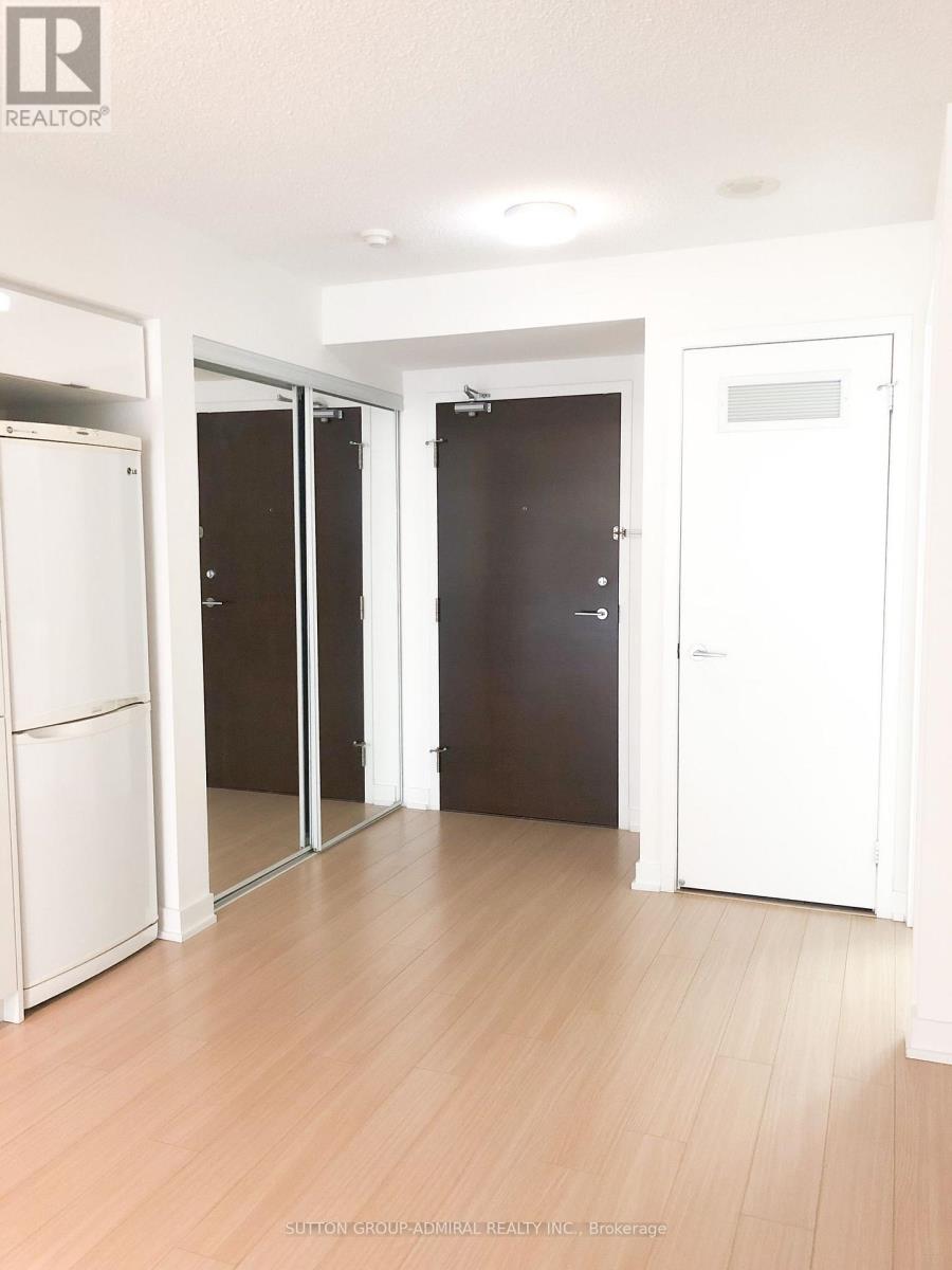 820 - 151 Dan Leckie Way, Toronto, Ontario M5V 4B2 - Photo 6 - C12991748