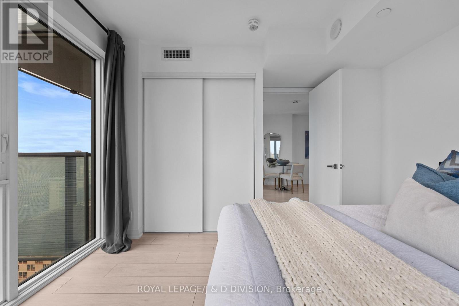 2104 - 99 Foxbar Road, Toronto, Ontario  M4V 0B2 - Photo 17 - C12991818