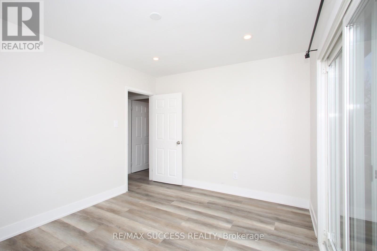 33 Shadyside Avenue, Hamilton, Ontario  L8V 3E2 - Photo 24 - X12967120