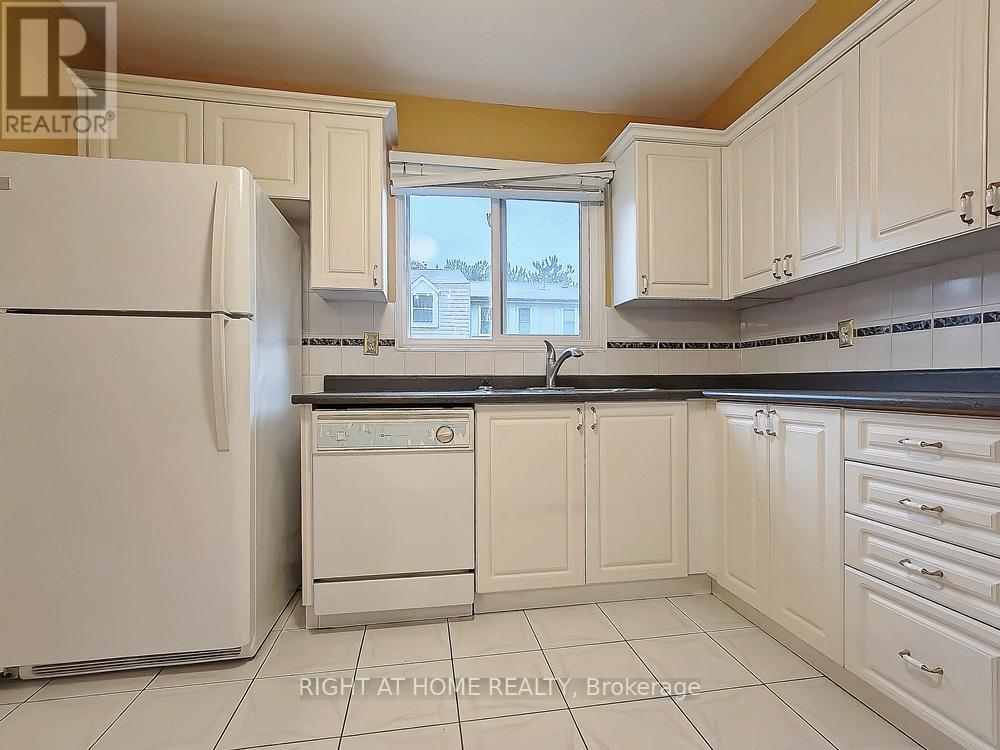 61 - 15 Brimwood Boulevard, Toronto, Ontario  M1V 1E1 - Photo 13 - E12991728