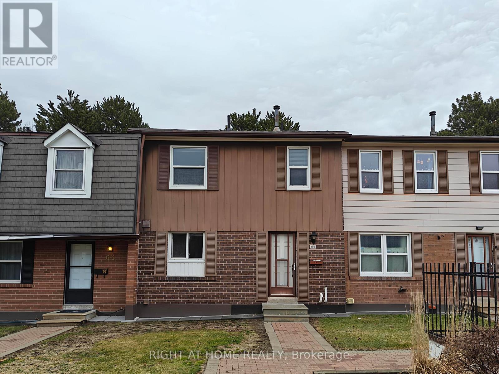 61 - 15 Brimwood Boulevard, Toronto, Ontario  M1V 1E1 - Photo 2 - E12991728