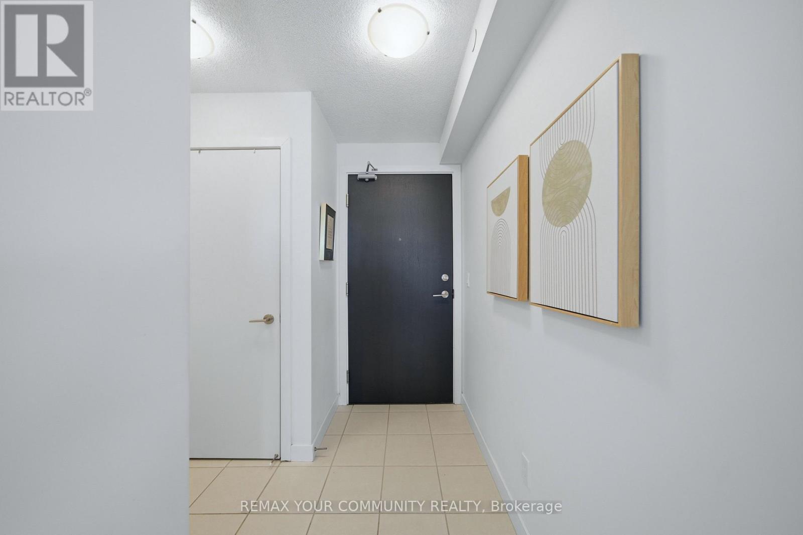 407 - 8 Trent Avenue, Toronto, Ontario  M4C 0A6 - Photo 4 - E12991842