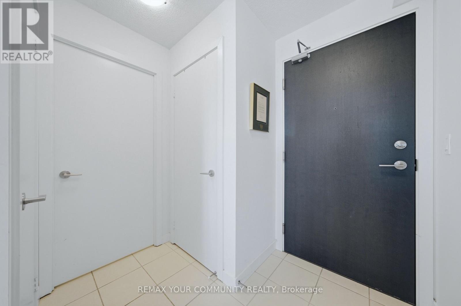 407 - 8 Trent Avenue, Toronto, Ontario  M4C 0A6 - Photo 5 - E12991842